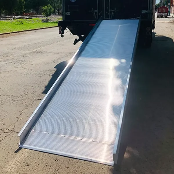 Rampa de aluminio para carga de camiones y trailers